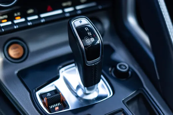 W Casino Online Android/iOS App